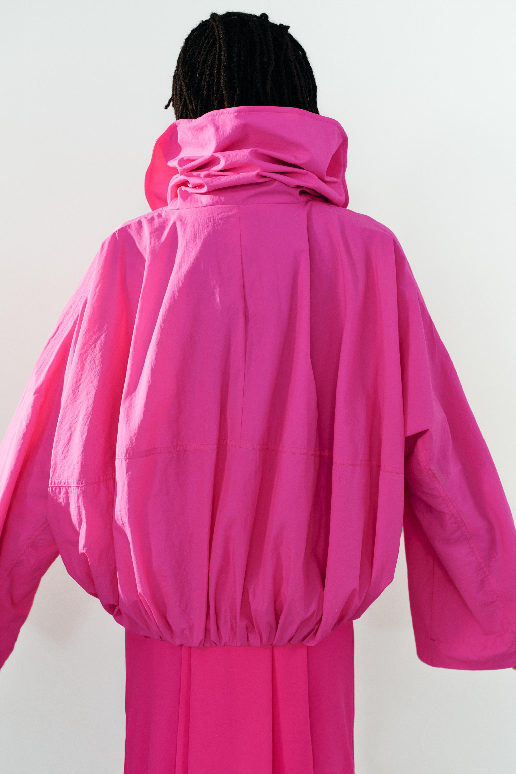 HIGH-NECK NYLON JACKET